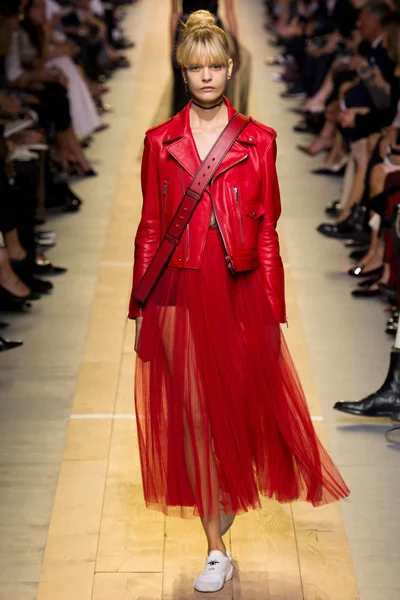 Look 35